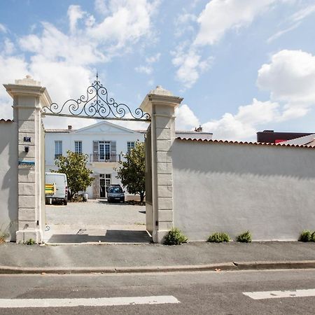 Les Apparts De Charly-Superbe Duplex Dans Un Hotel Particulier, Parking Prive Gratuit La Rochelle  Exteriör bild