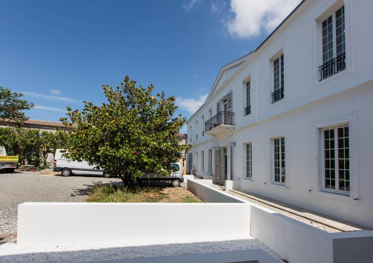 Les Apparts De Charly-Superbe Duplex Dans Un Hotel Particulier, Parking Prive Gratuit La Rochelle  Exteriör bild