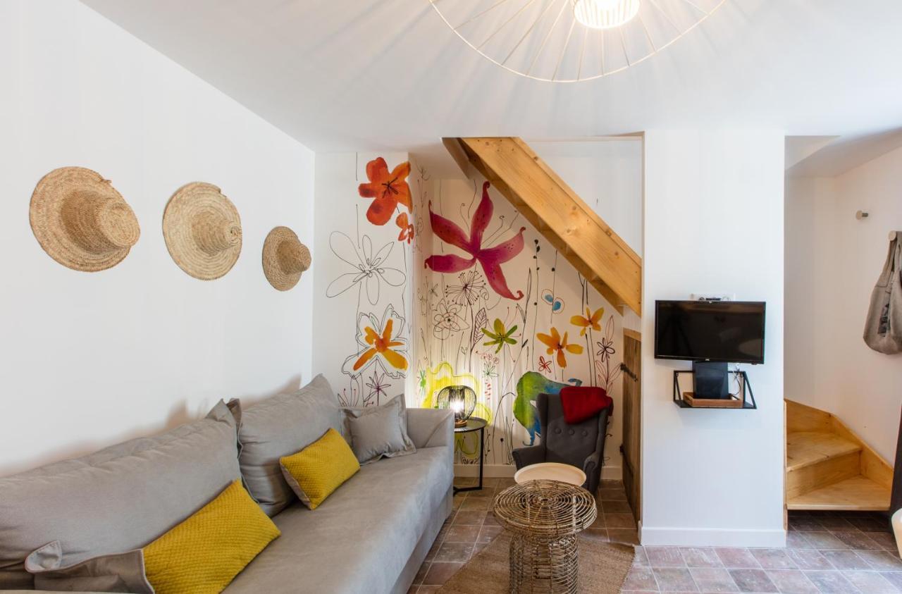Les Apparts De Charly-Superbe Duplex Dans Un Hotel Particulier, Parking Prive Gratuit La Rochelle  Exteriör bild