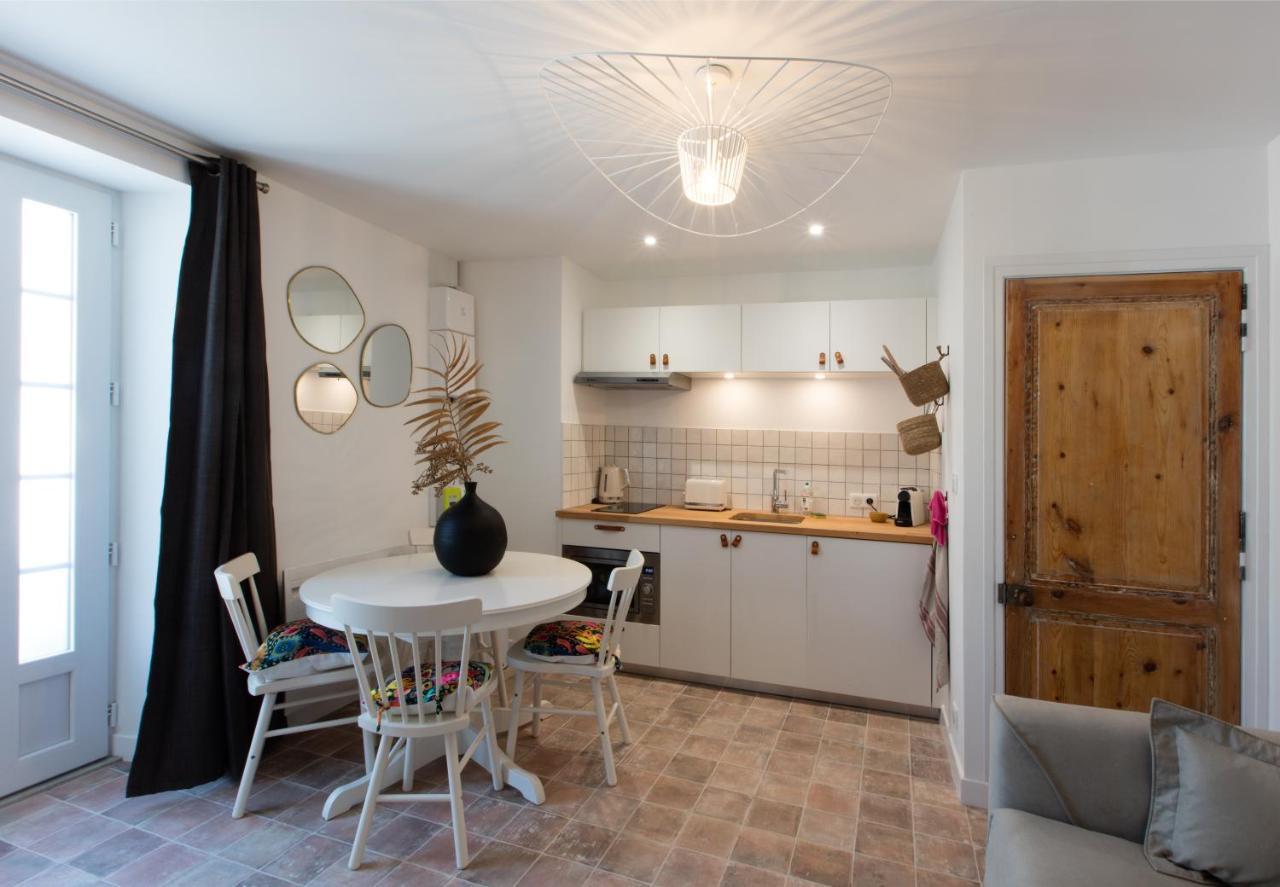 Les Apparts De Charly-Superbe Duplex Dans Un Hotel Particulier, Parking Prive Gratuit La Rochelle  Exteriör bild